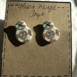 BB8 earrings